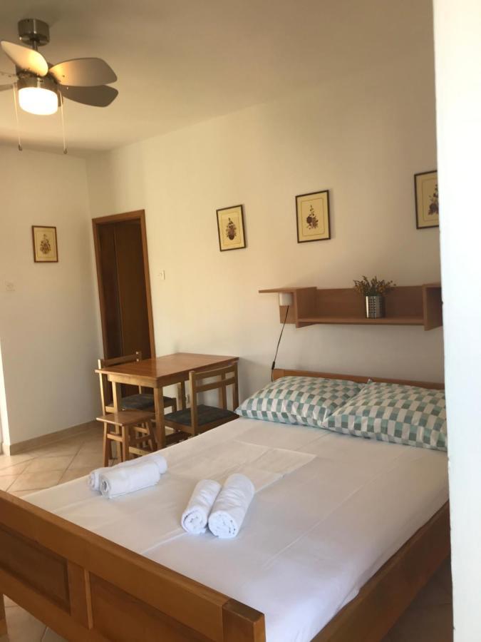 Ferienwohnung Bava Ugljan Exterior foto